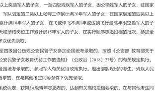 希勒：鲍勃有点像帕尔默与福登的结合体，他的未来不可限量